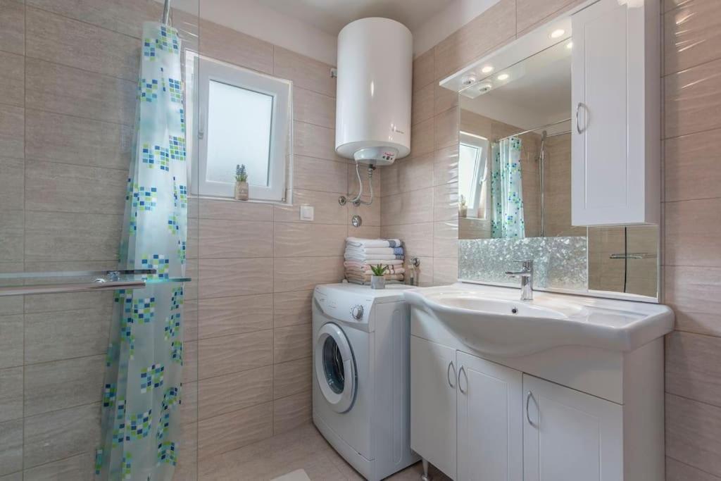 Apartman Anemona *